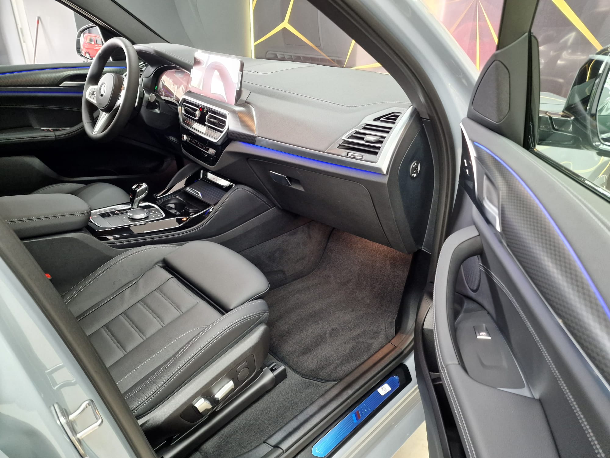 Mild Hybrid 2.0i M packet