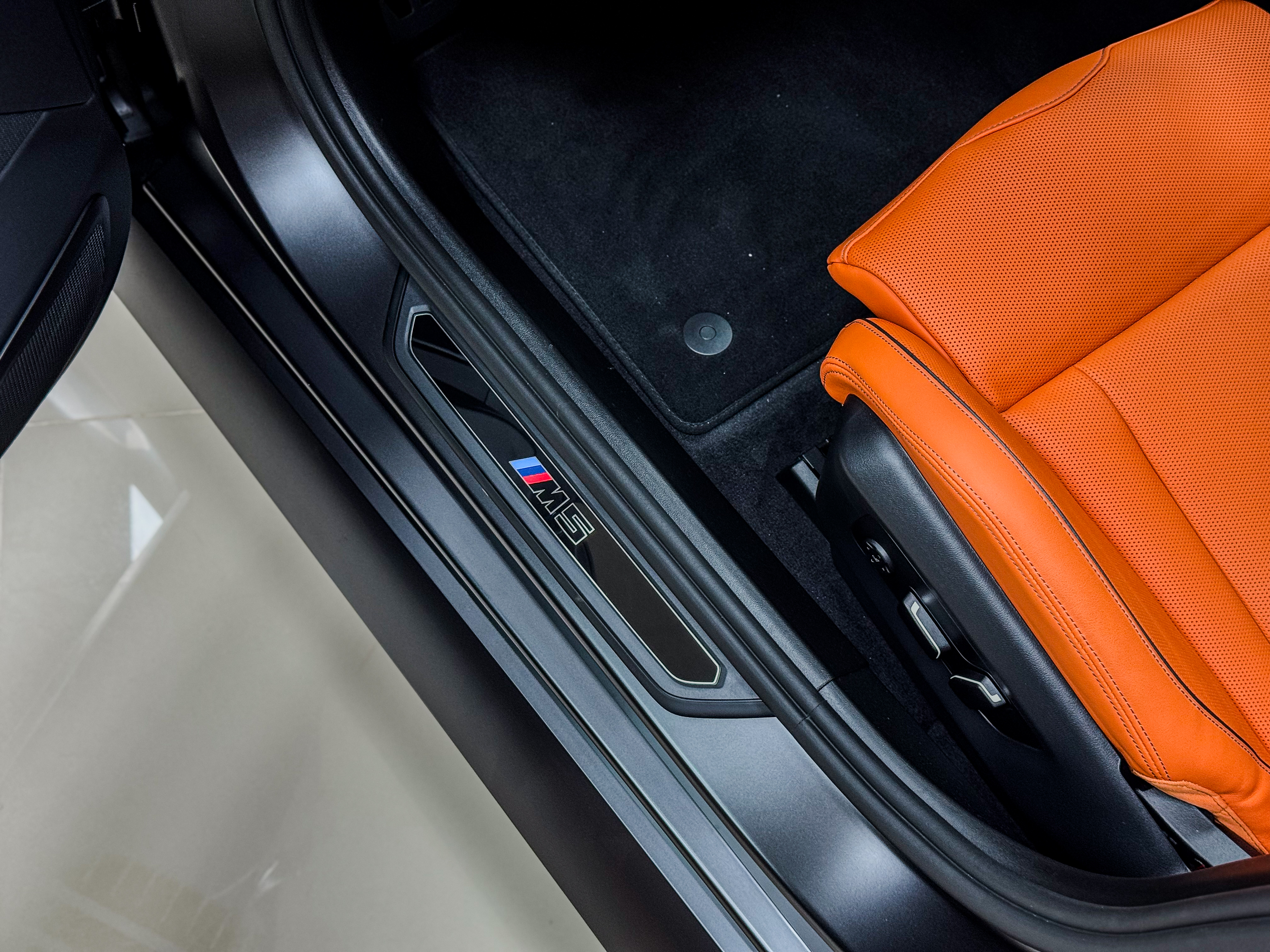 X-Drive  4.4L V8 Plug-In