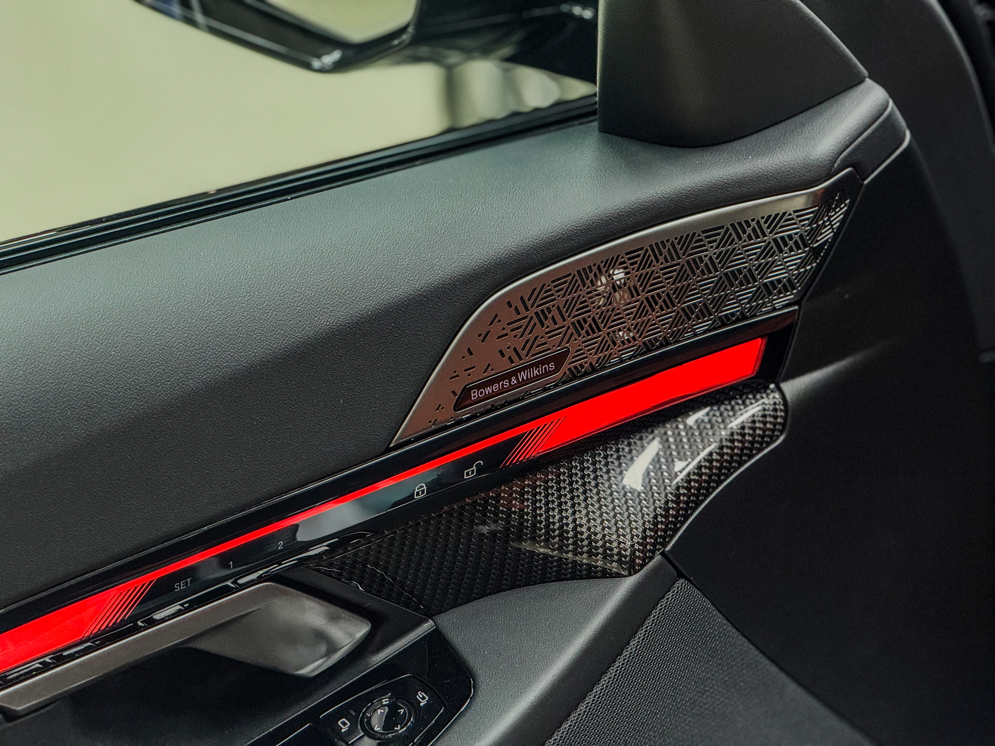 X-Drive  4.4L V8 Plug-In