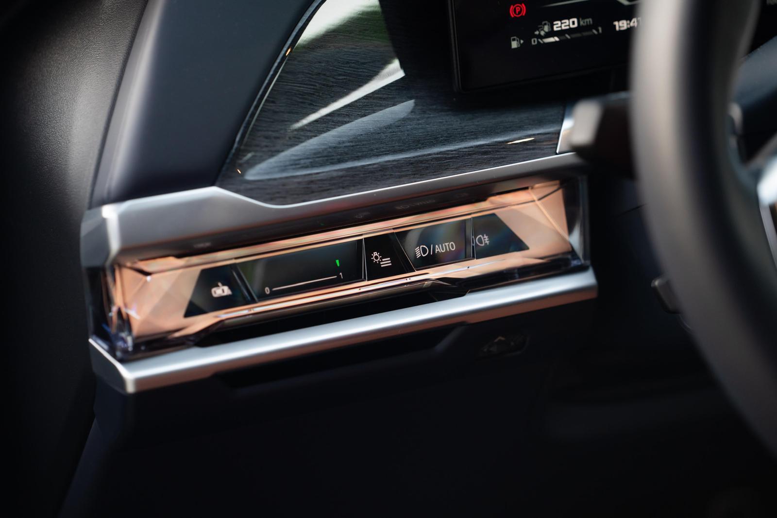 Interior Gran Lusso / X-Drive / 571 CP