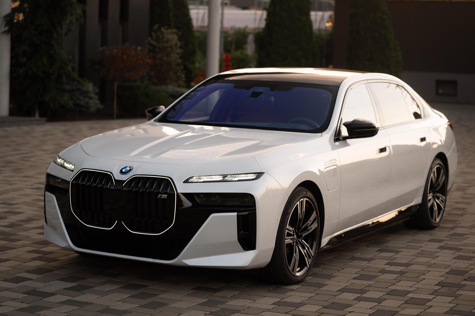 Interior Gran Lusso / X-Drive / 571 CP