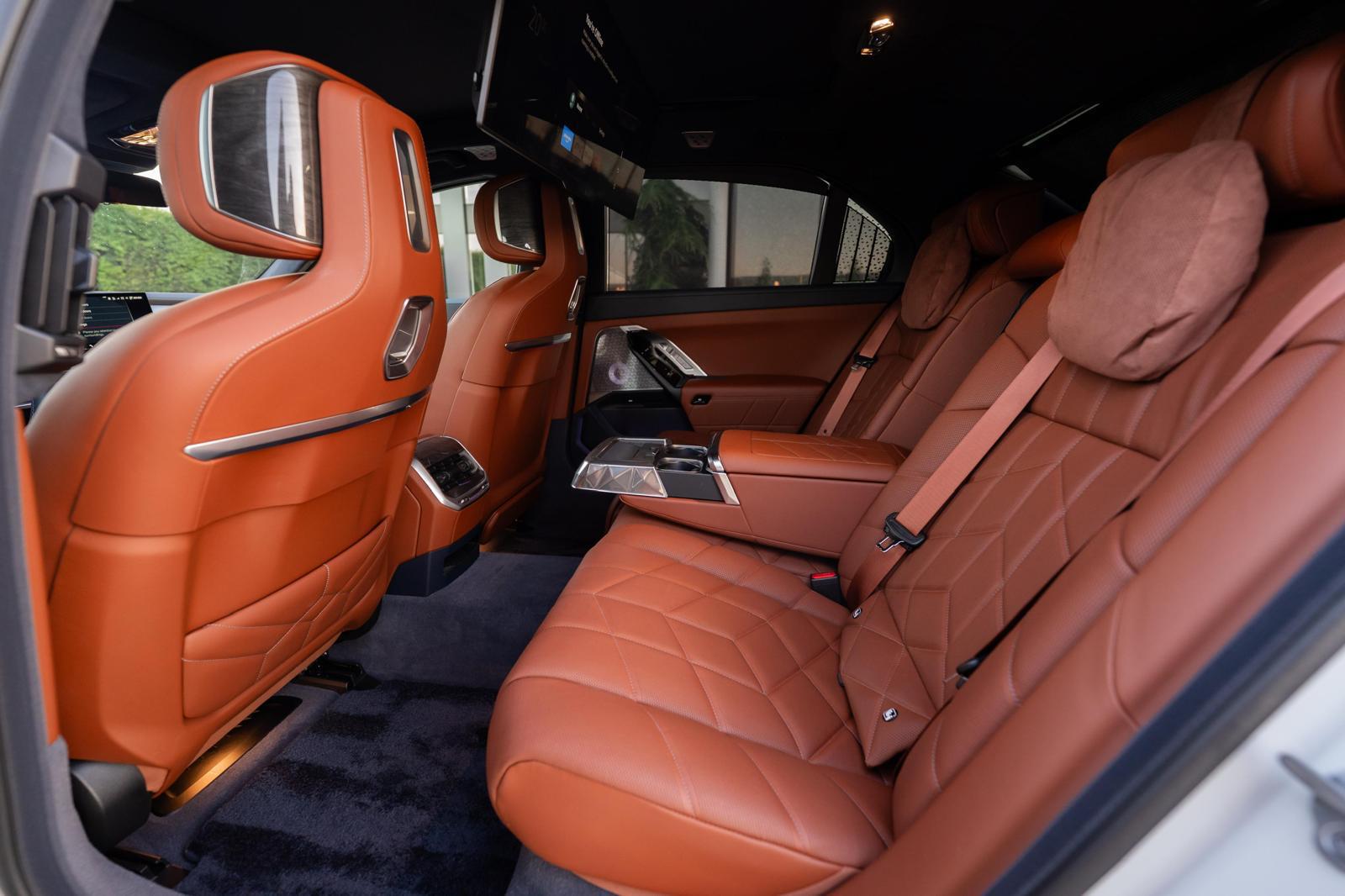 Interior Gran Lusso / X-Drive / 571 CP